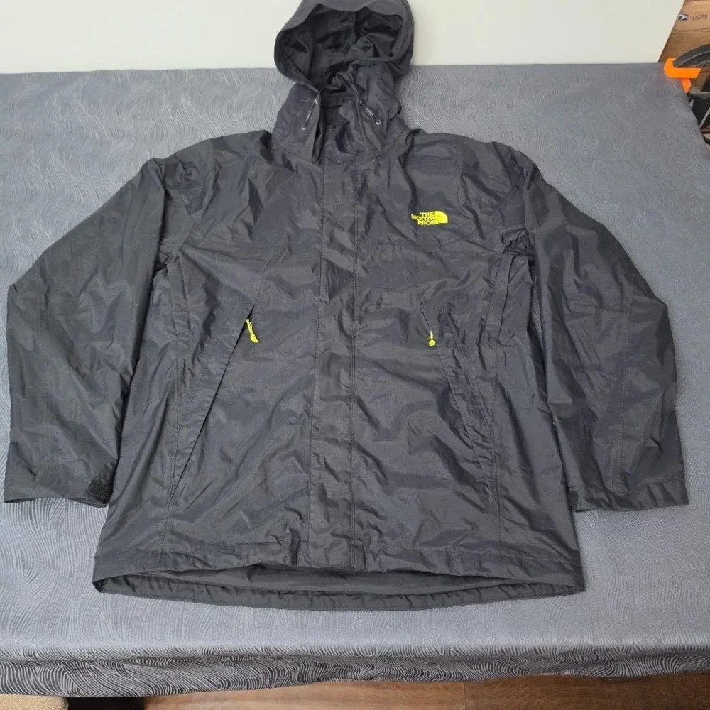 The North Face Resolve 2 Rain Jacket Mens Small Black Yellow Dryvent Hyvent S